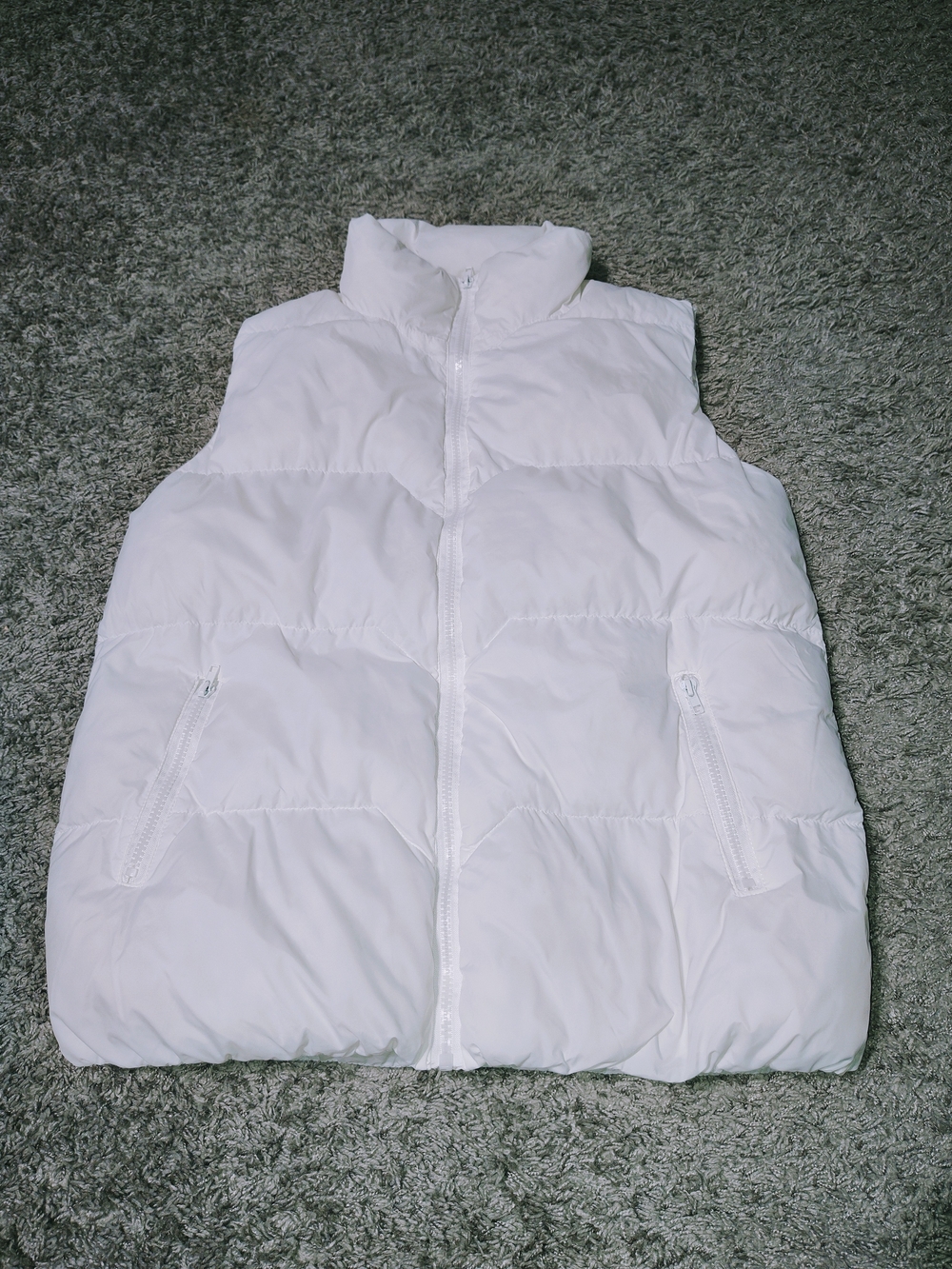 Women'Small Quilted Vest in White Size Small